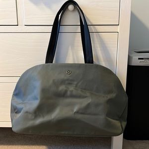 Lululemon travel bag